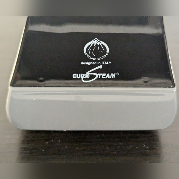 EUROSTEAM Stone Glide Model 6198 Steam Iron With Pressurized Generator1000W - Picture 8 of 11